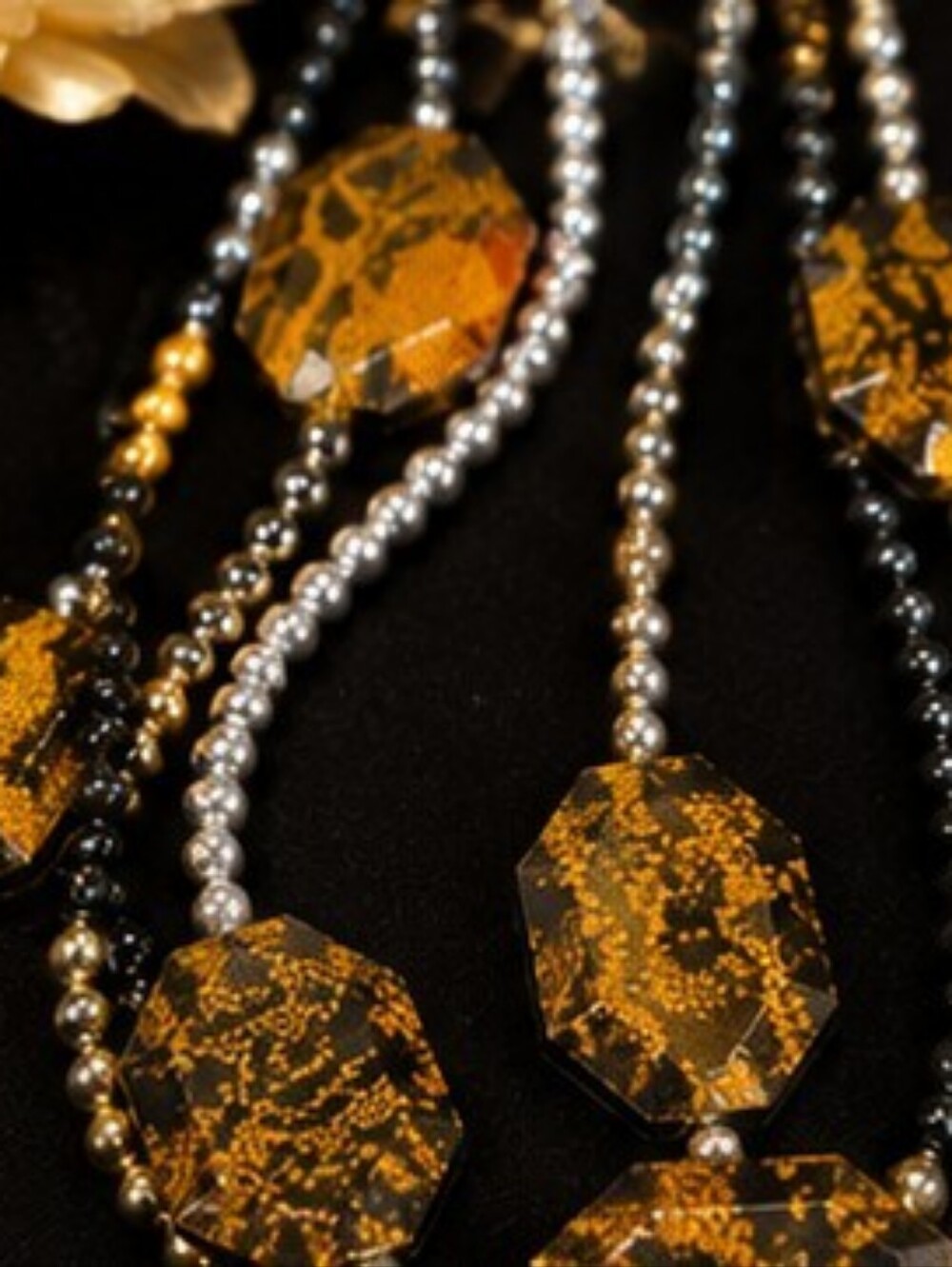 Vintage 90s Leopard Print Acrylic Necklace Earrings Set Long Statement Piece - Picture 3 of 11